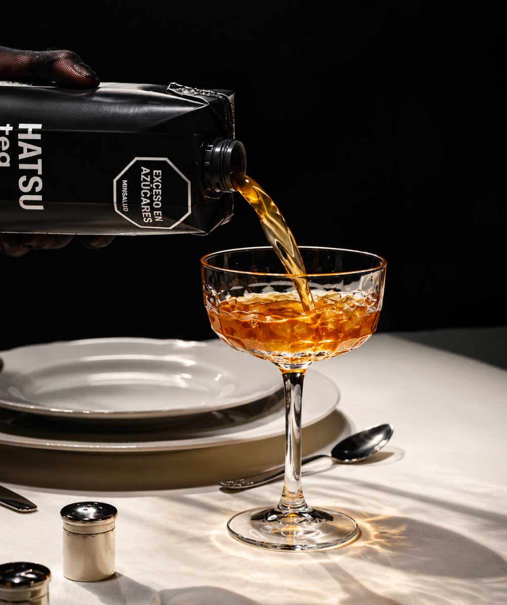 https://hatsu.co/wp-content/uploads/2025/07/HATSU_TEA_NEGRO_1L_04.jpg